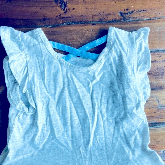 Frozen Elsa and Anna Sister Love Outfit - Picture 3 of 8